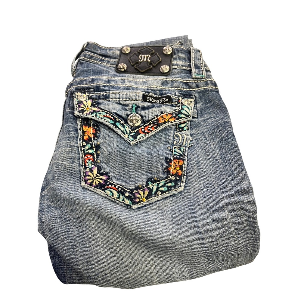 Miss Me Signature Boot Cut Jeans Low Rise Floral Embroidered Vintage y2k Sz 27 - Picture 2 of 12